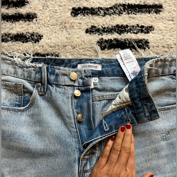 Good American Good Boy Denim Jeans Frayed Hem 8 - Picture 5 of 6